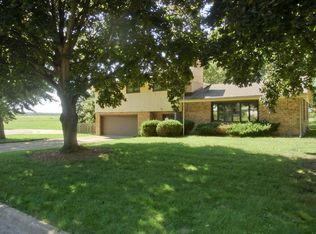 714 Madison Dr, Delavan, WI 53115