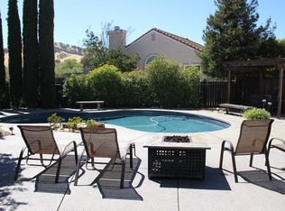 1066 Fox Hound Rd, Vacaville, CA 95687