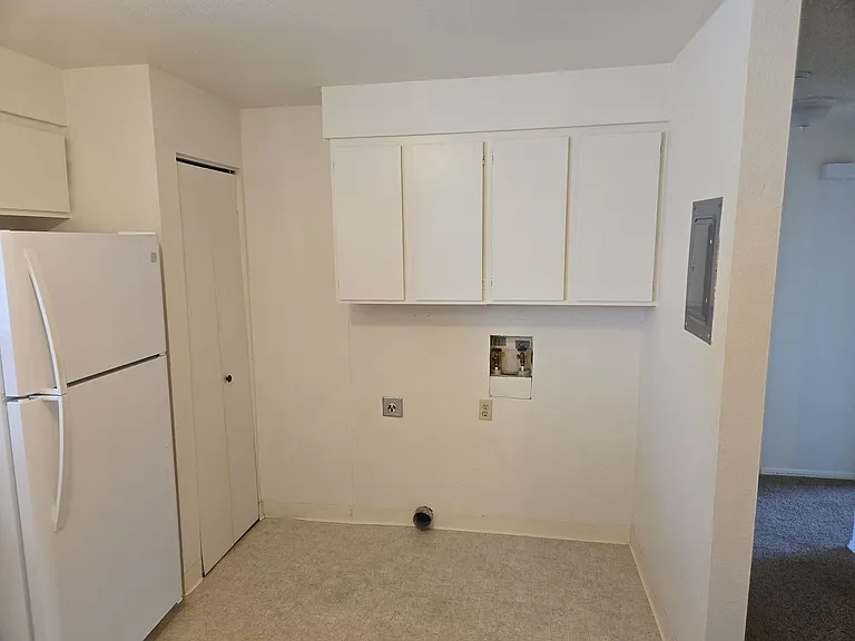 2049 SW 6th Ave — Photo 5