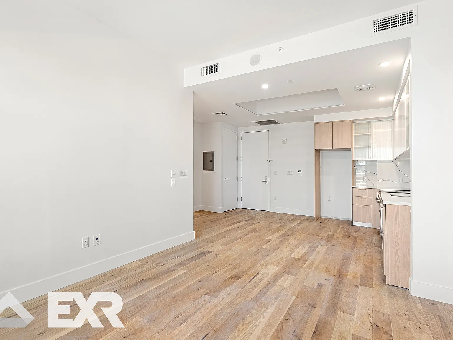 69 Adams Street — Photo 4
