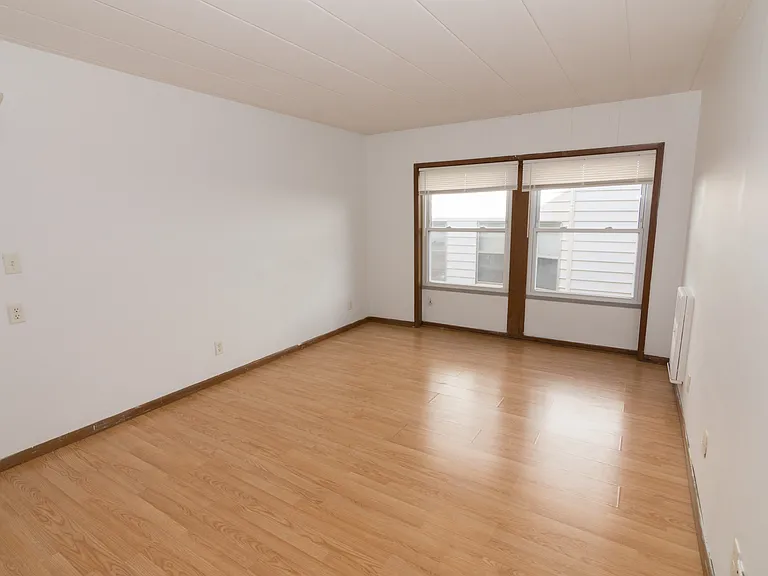 Blaisdell Avenue Apartments — Photo 10
