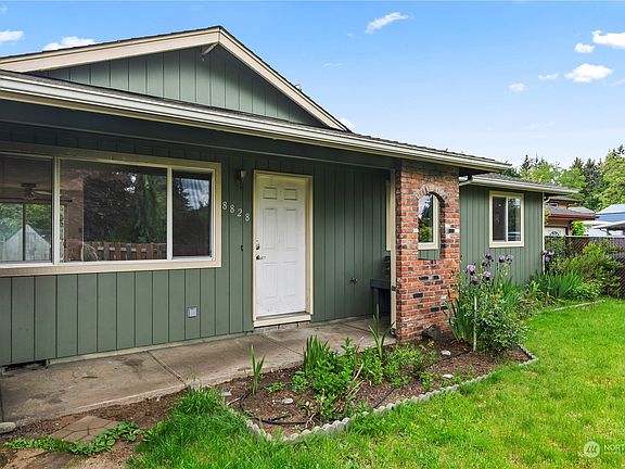 3rd image of 8828 45th Drive NE