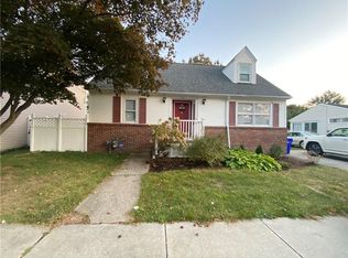 92 Erie St, Providence, RI 02908