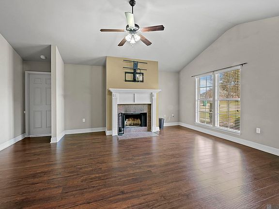 4th image of 30863 Meadow Wood Blvd
