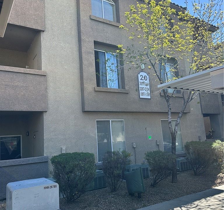 2nd image of 4400 S Jones Blvd Unit 2098