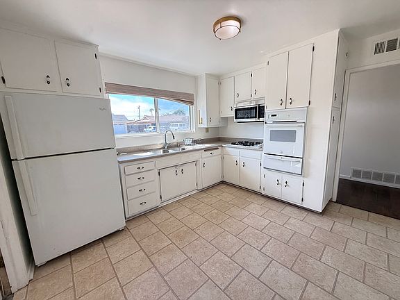 2nd image of 1741 Lahoud Dr
