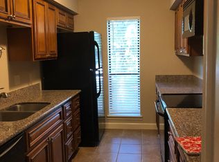 2514 Demere Rd APT 8, Saint Simons Island, GA 31522