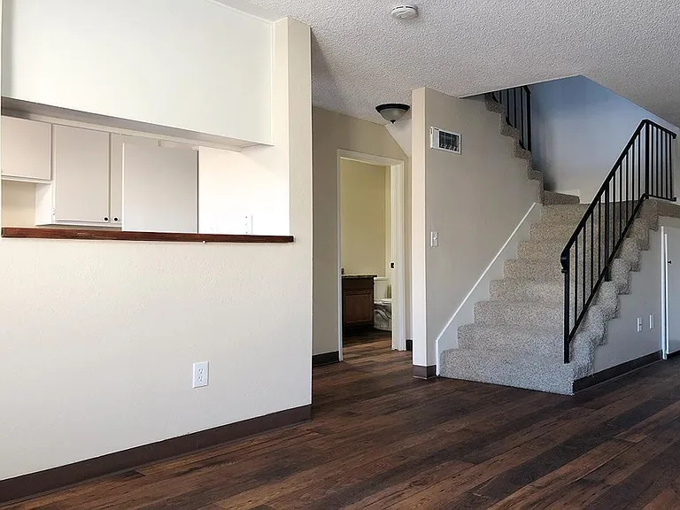 East Orange Village Apartments — Photo 48