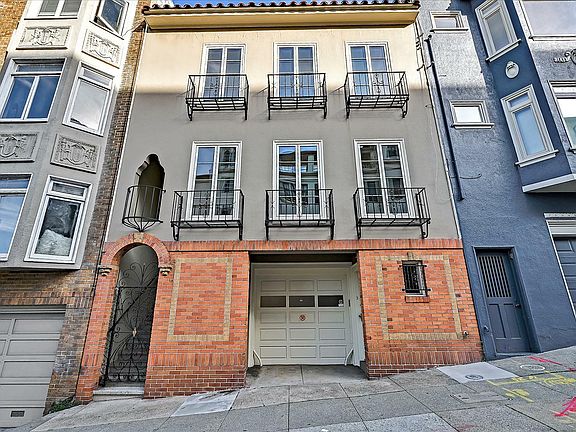 2nd image of 2946 Polk St