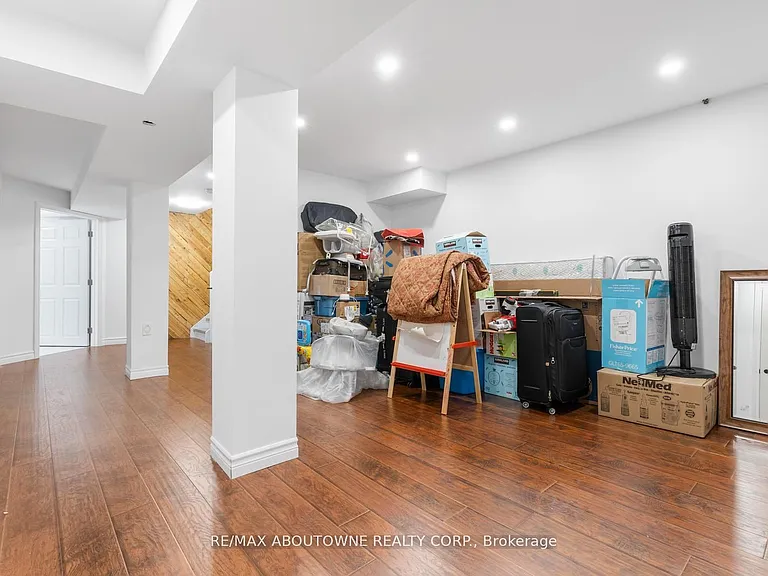 30 Harnesworth Cres — Photo 25