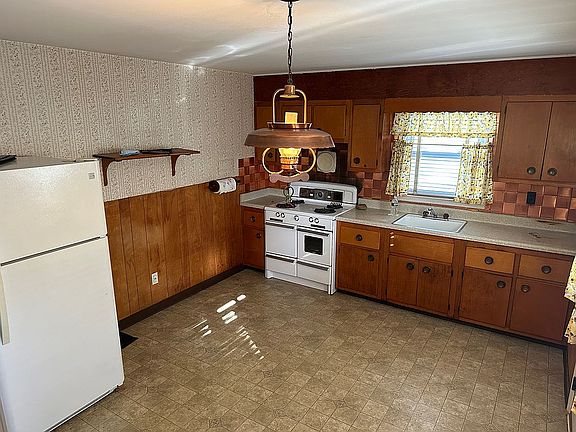 4th image of 333 Union Ave