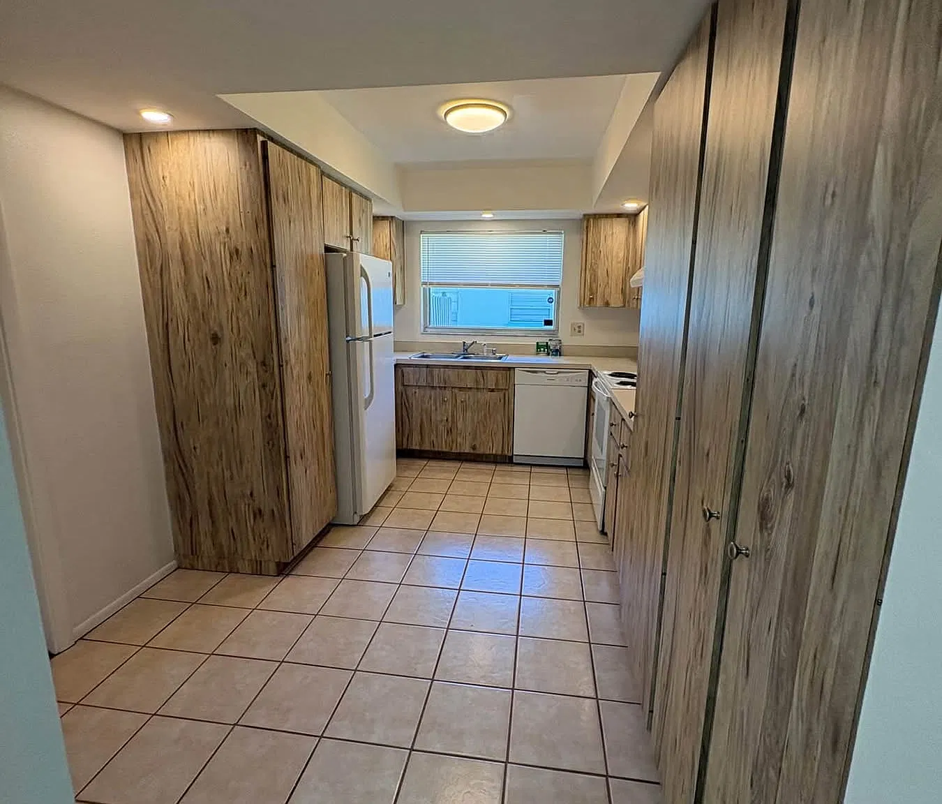 2 bed, 1100 sqft, $1,800 — Photo 4
