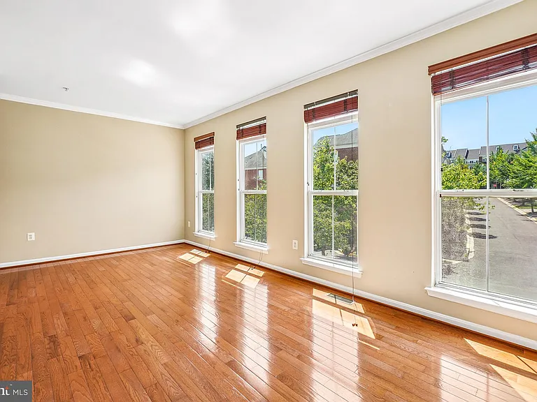 5522 Hartfield Ave — Photo 7