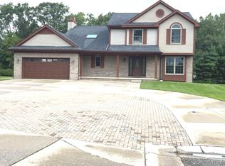 7980 Billingham Rd, West Bloomfield, MI 48324