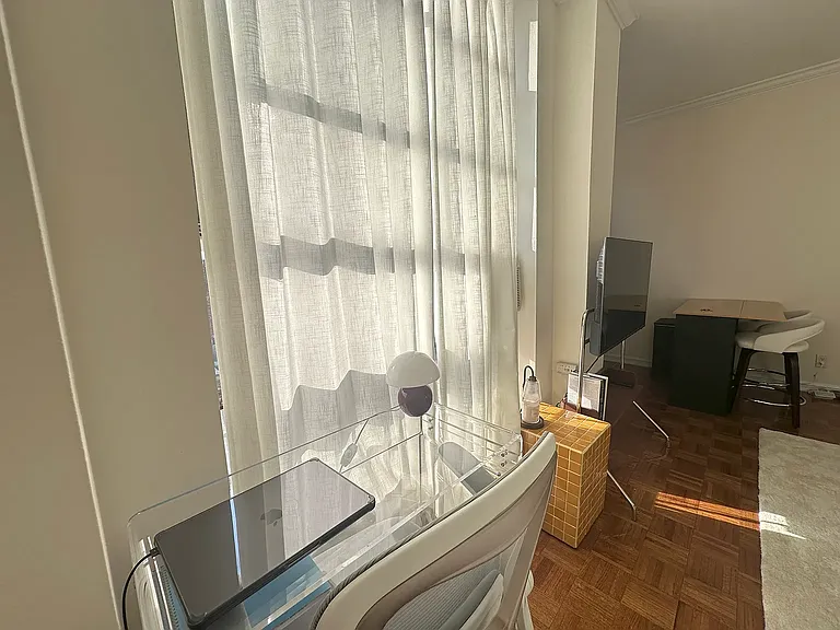 304 W 92nd St #6H — Photo 3