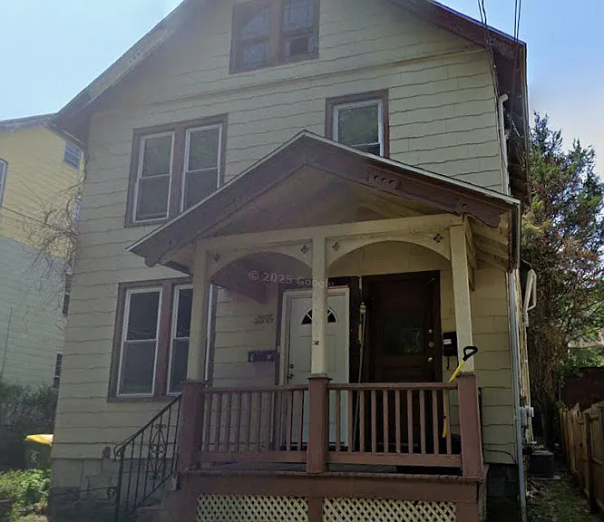 124 Charles St #2 — Photo 1