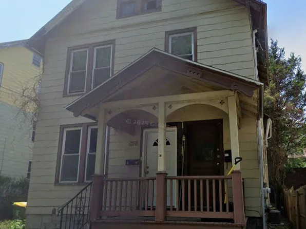 124 Charles St #2, Waterbury, CT 06708