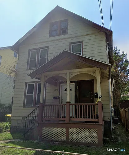 124 Charles St #2 Photo 1