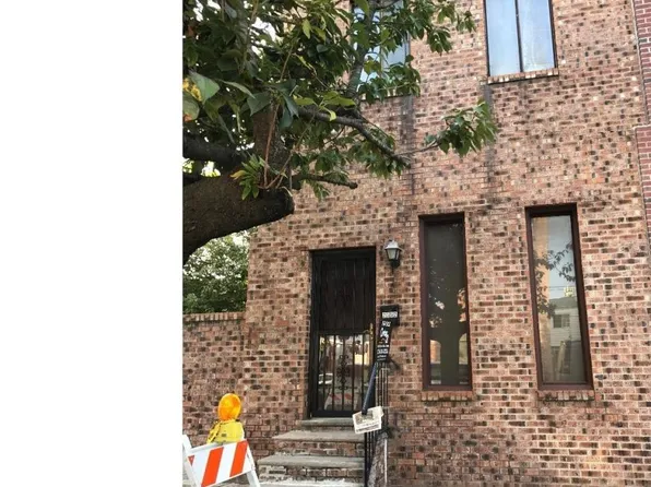 2552 S 2nd St, Philadelphia, PA 19148