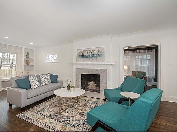 4th image of 2166 Delaware Dr
