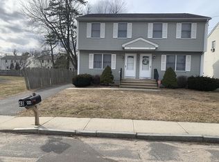 46-48 Kent Rd, Springfield, MA 01129