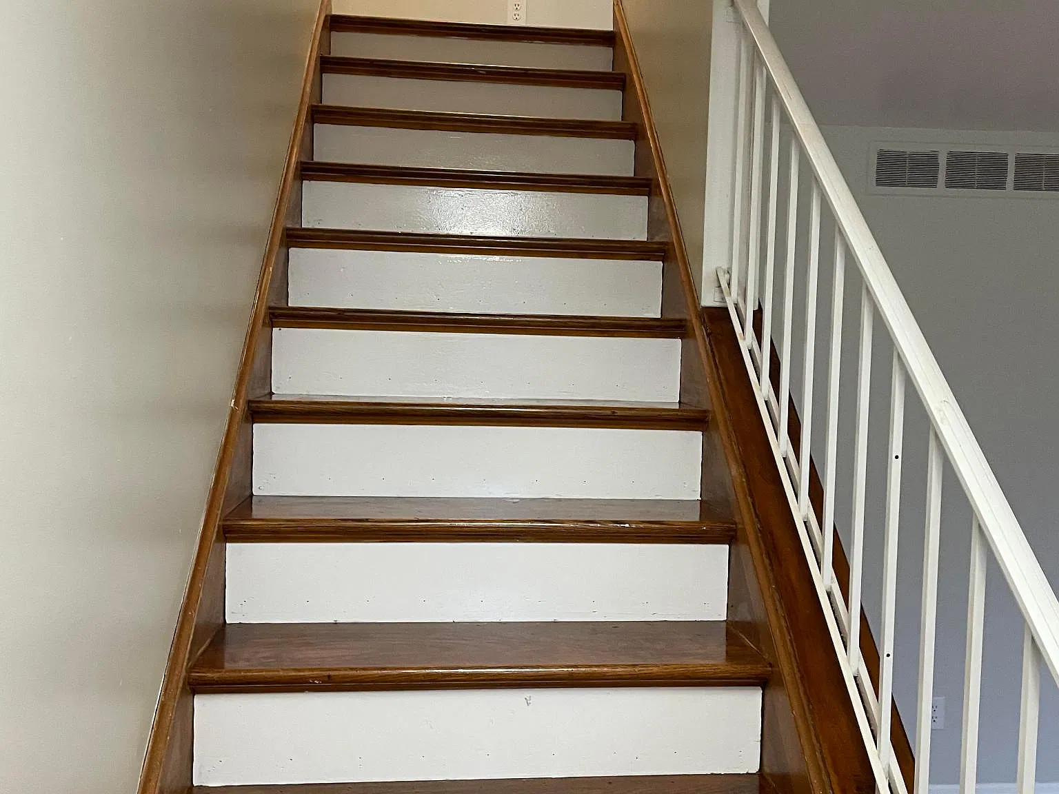 2 bed, 1000 sqft, $925 — Photo 4