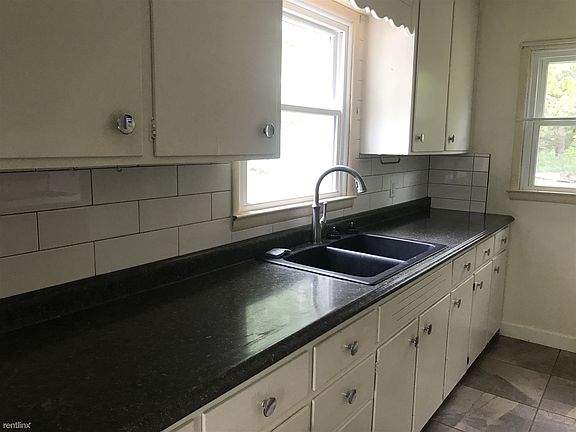 FC44F53A-2958-4A18-B43F-8CADEAF2A462