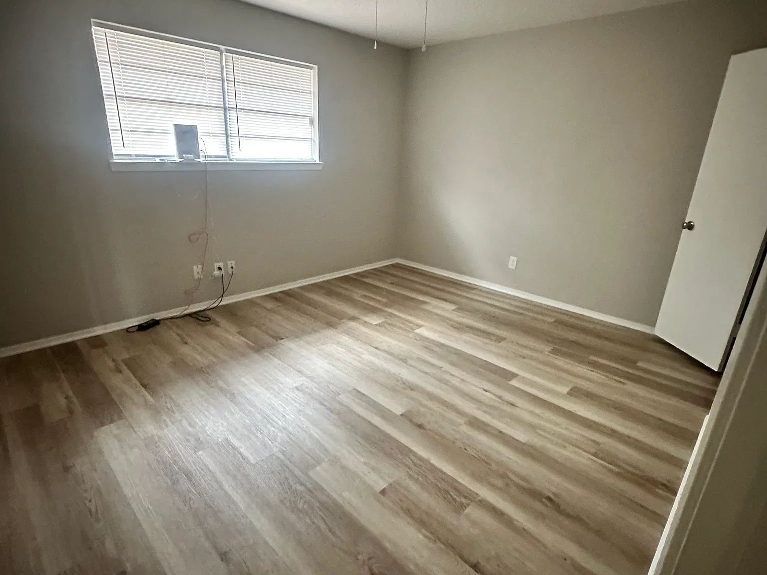 3 bed, 1796 sqft, $2,200 — Photo 1