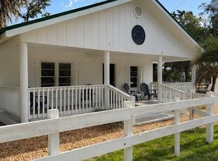 23 SE 217th St, Suwannee, FL 32692