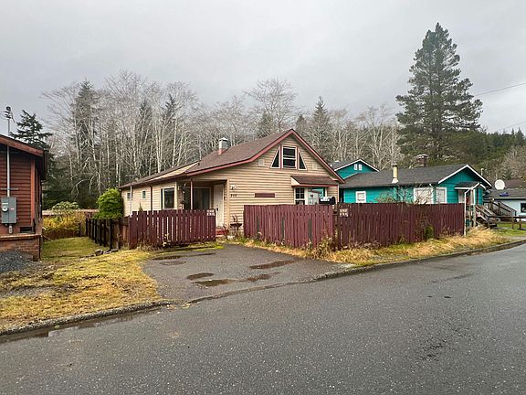 3rd image of 717 Deermount St