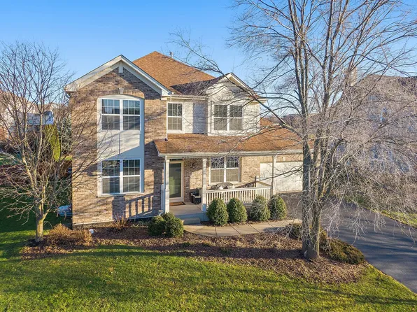 455 E Amberside Dr, Elgin, IL 60124