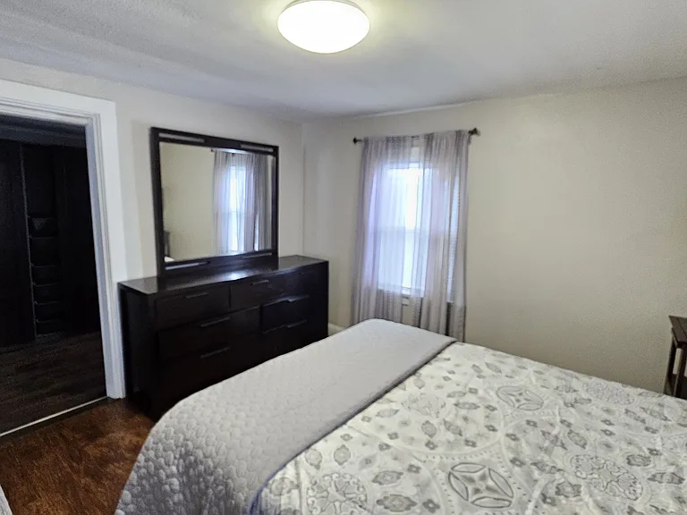 5320 Northrup Ave — Photo 9