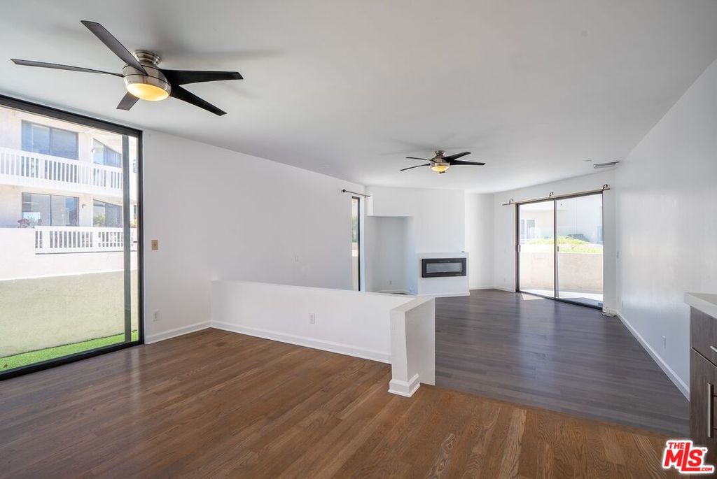 7301 Vista Del Mar Ave Unit B105, Playa Del Rey, CA - View 2