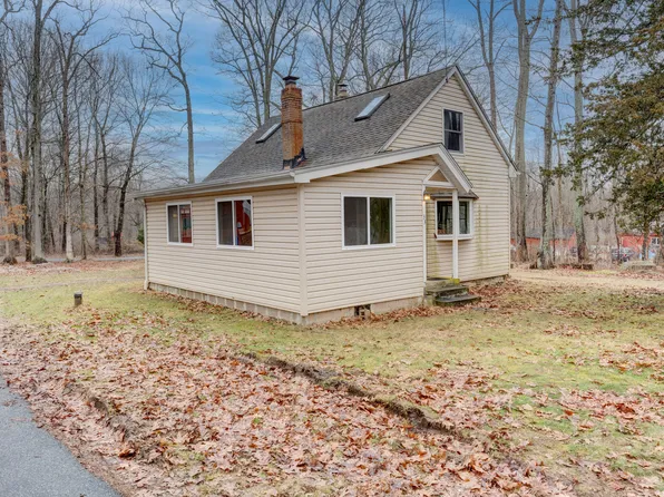 33 Lakeview Drive, Coventry, CT 06238