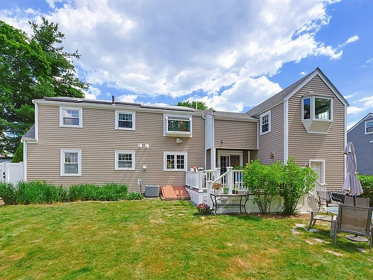 11 Hatfield Rd — Photo 33