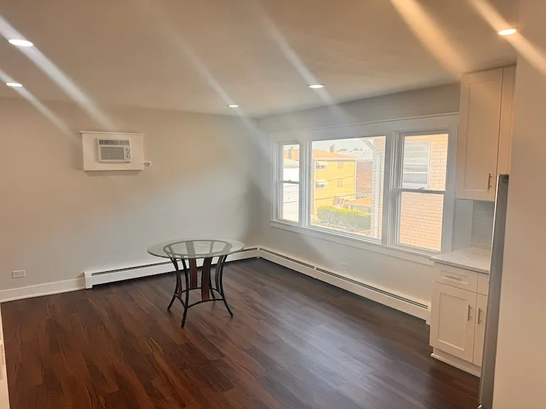 8228 Walsh Ln #3R — Photo 7