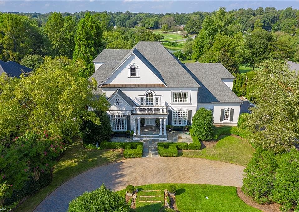 1st image of 6 Clubview Ct