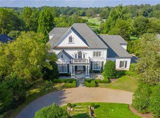 6 Clubview Ct, Greensboro, NC 27410