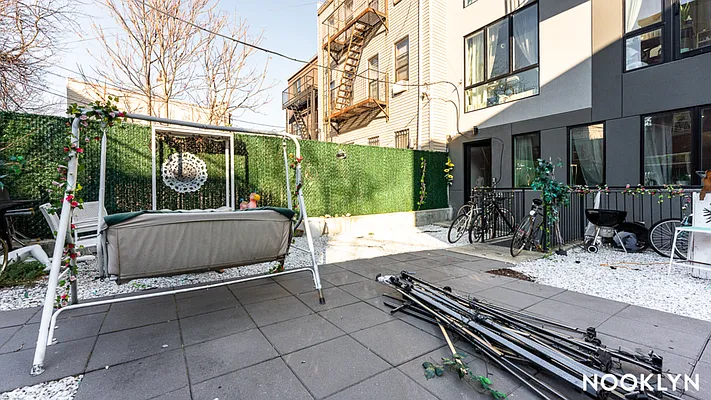 Rented by Nooklyn NYC LLC | media 13