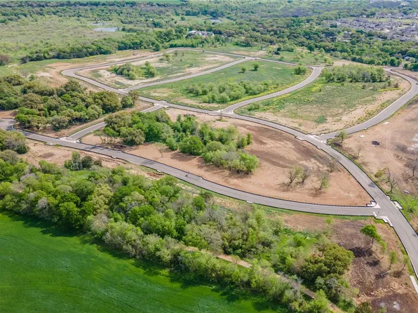 318 Whitetail Dr, Woodway, TX 76712