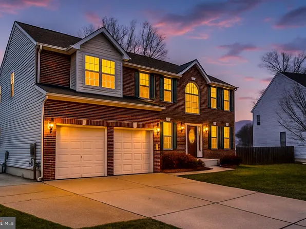 6076 Schooner Cir, King George, VA 22485