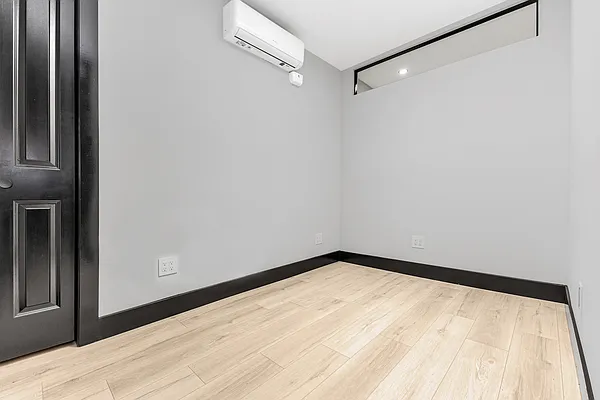 Rented by REAL New York | media 6