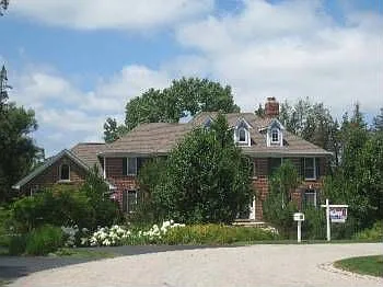 130 Arboretum Dr photo 1