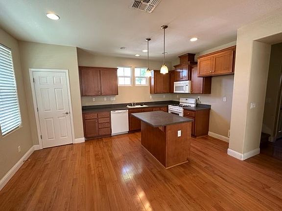 2nd image of 199 Barnhill Dr