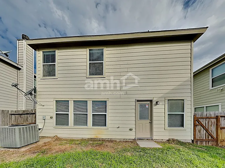 18435 Westgate Pasture Ln — Photo 18