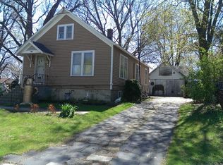 310 SE Circle Dr, Joliet, IL