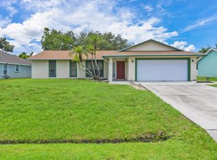 6811 NW Garbett St, Port Saint Lucie, FL 34983