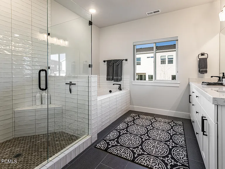 6518 Purple Poppy Ln — Photo 14