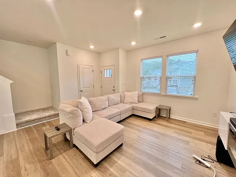 3096 Spline Cir — Photo 3