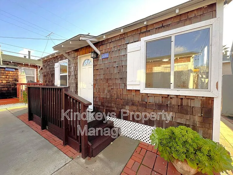 5044 Muir Ave — Photo 2